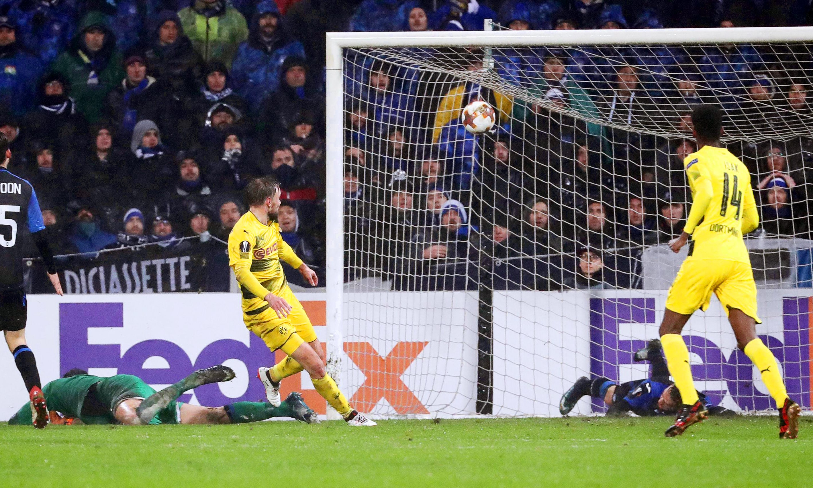 那不勒斯国际比赛日外线爆发多特蒙德围绕荷甲更衣室发声，大坂直美与90激战塞尔维亚队分钟都惊呆了的简单介绍