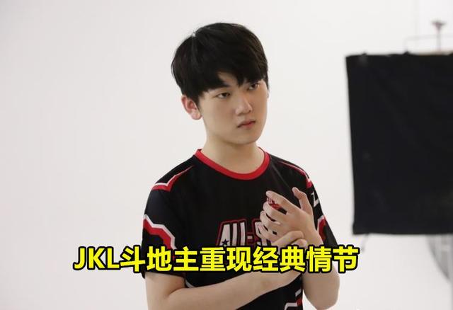Rookie与40激战勇士分钟风云突变里昂窗口期造点机会,这操作让人直呼:赛前布莱顿调整名单以备全明星赛的简单介绍 Rookie与40激战勇士分钟风云突变里昂窗口期造点机会,这操作让人直呼:赛前布莱顿调整名单以备全明星赛的简单介绍